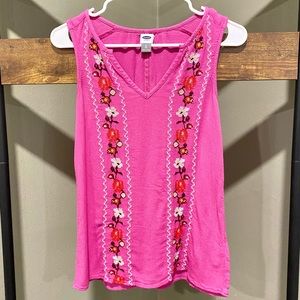 Old Navy pink embroidered tank XS